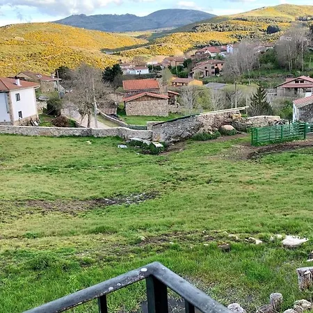 La Puerta De Gredos Country house *